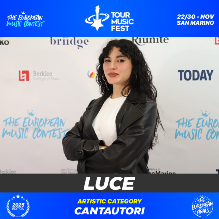 H157812 - Luce - Angelica Luce Rinolfi-01