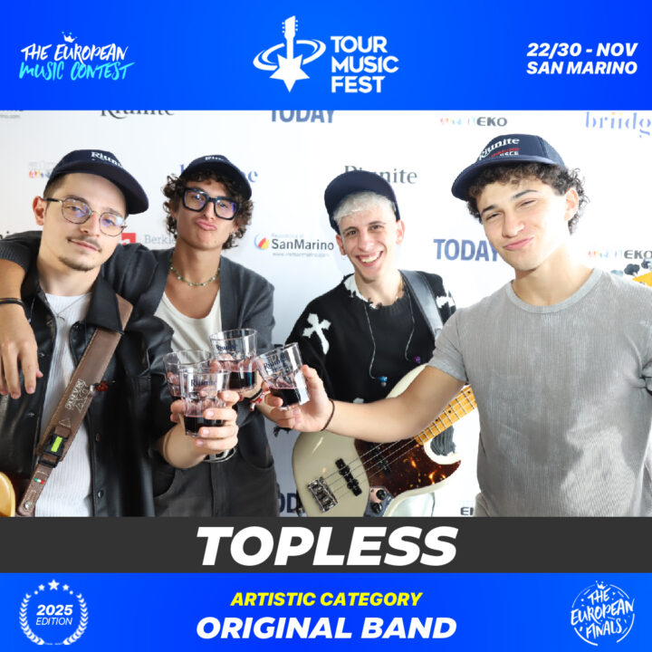 I160318 - Topless - Topless-01