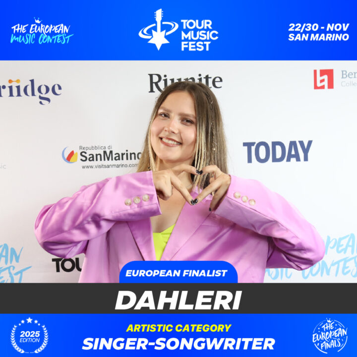 I164022 - Dahleri - Daria Pikalova-01