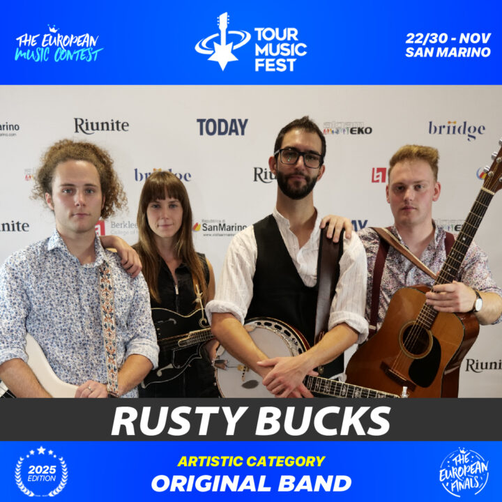 I166923 - Rusty Bucks-01