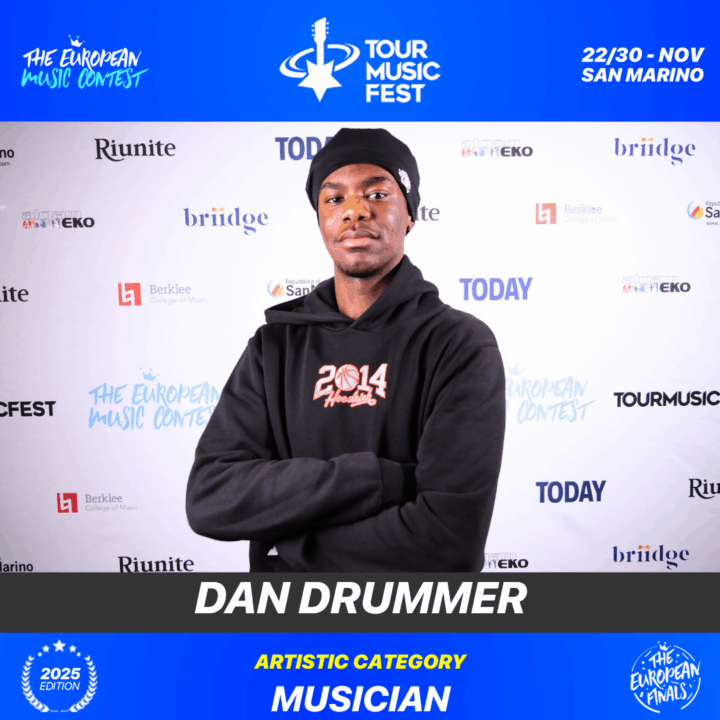 I168259 - Dan Drummer Boy - Daniel Letman-POST