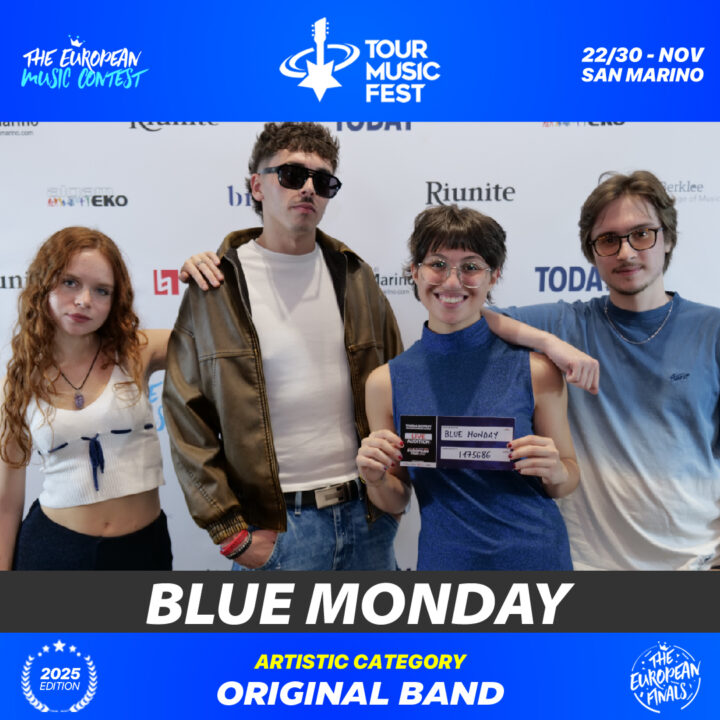 I175686 - Blue Monday-01